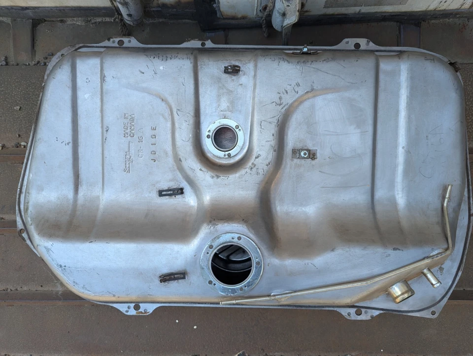 Топливный бак Dodge/Plymouth Colt, Mitsubishi Mirage, Eagle Summit #CR16A - Изображение 3 из 4