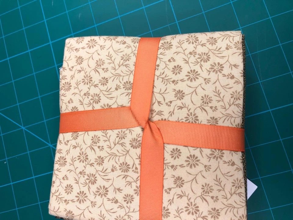 8 Fat Quarter Bundle Brown, Cream, Neutrals Quilters Project Stash Builder - Image 4 of 4