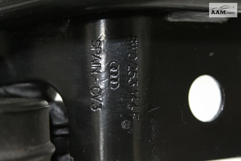 AUDI A5 QUATTRO 2018-2024 TUBO DE ESCAPE TRASERO DERECHO SOPORTE AISLANTE Y SUSPENSIÓN OEM Foto 4 de 4