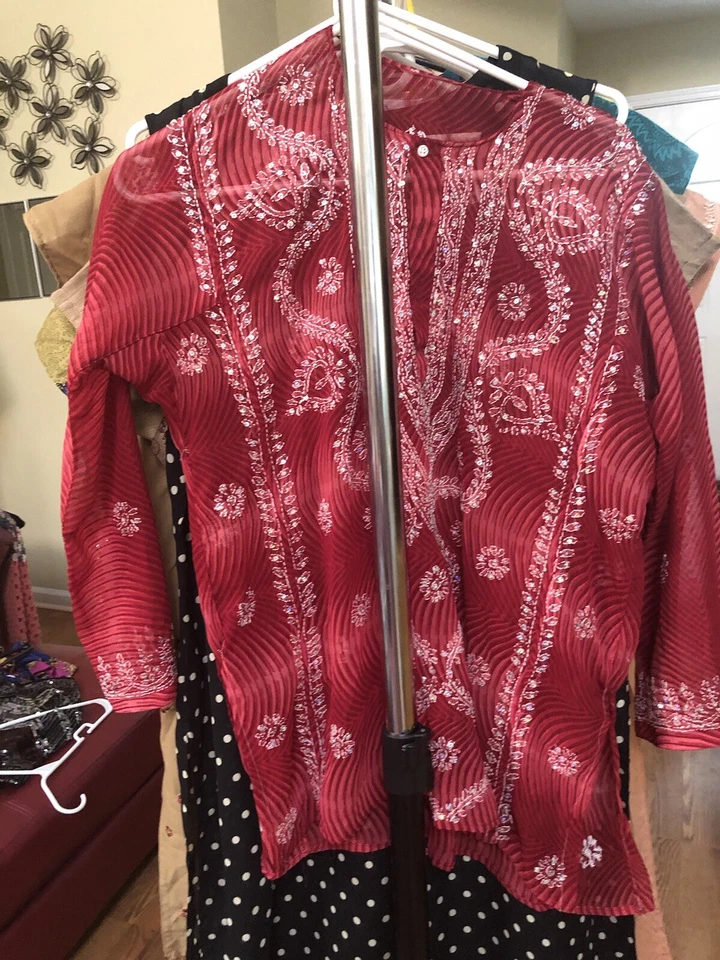 Trajes indios bordados a mano. Talla mediana a grande  Foto 4 de 4