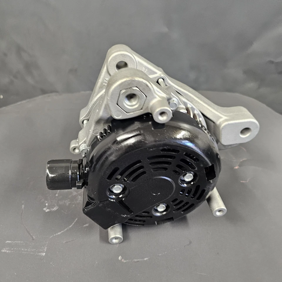 Alternador Honda CR-V L4 2,4 litros 135 amperios K24W9 2015-2019 reman 1 año de garantía Foto 2 de 4