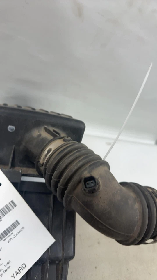 Filtro de aire Chrysler PT Cruiser 2006-10 sin turbo 2,4 L Foto 2 de 4