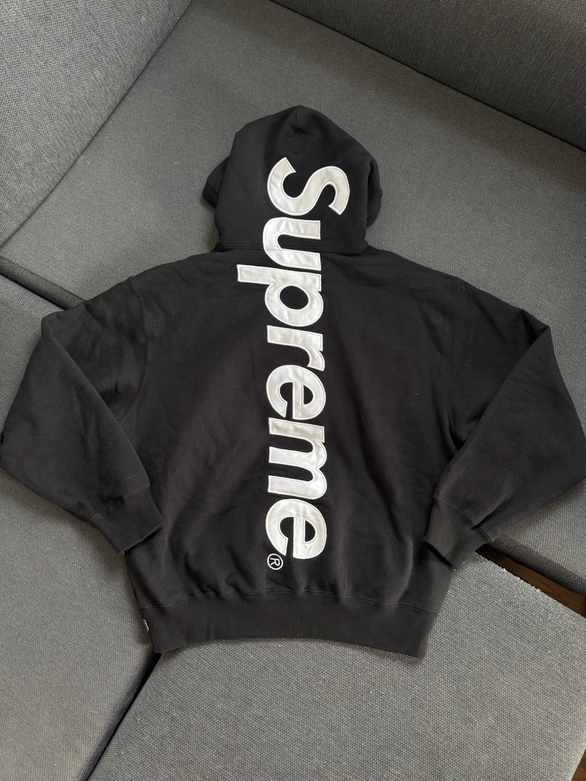 Sweat à capuche noir Supreme Satin Applique   Taille SMALL