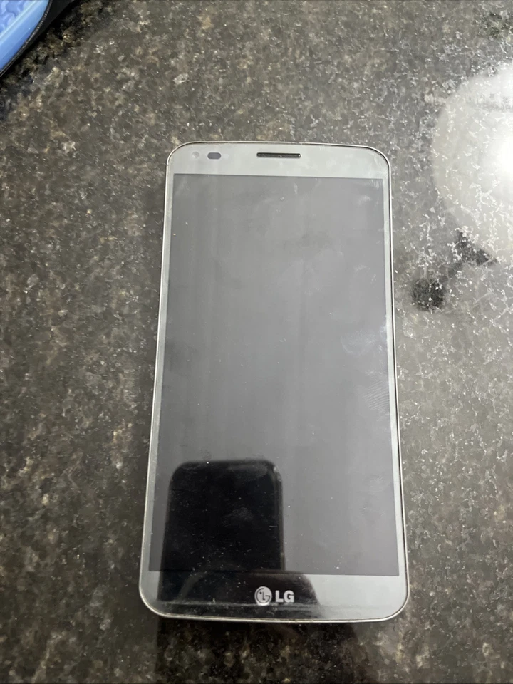 Lg 手机 仅适用于零件 AT&T 锁定类型 未知 但可以在照片中查看详细信息 — 第 2/2 张图片