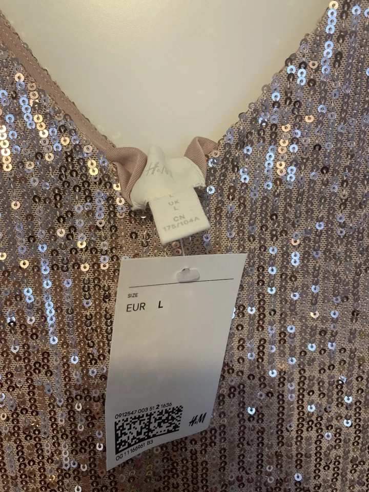 Women's gold Sequinned V-Neck Top Brand New H&M Size L - Image 2 of 4