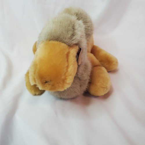 Soft Things Inc. Peluche cammello sdraiato 8" peluche - Foto 3 di 8