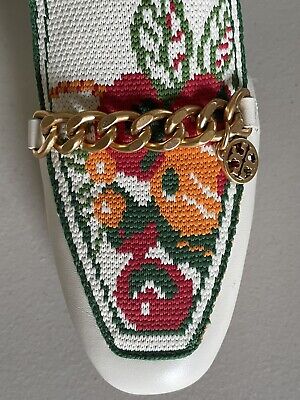 Sale!!国内発送☆Tory Burch TORY MINI BENTON CHARM ローファー TORY BURCH MINI BENTON CHARM LEATHER LOAFER IN NEW IVORY