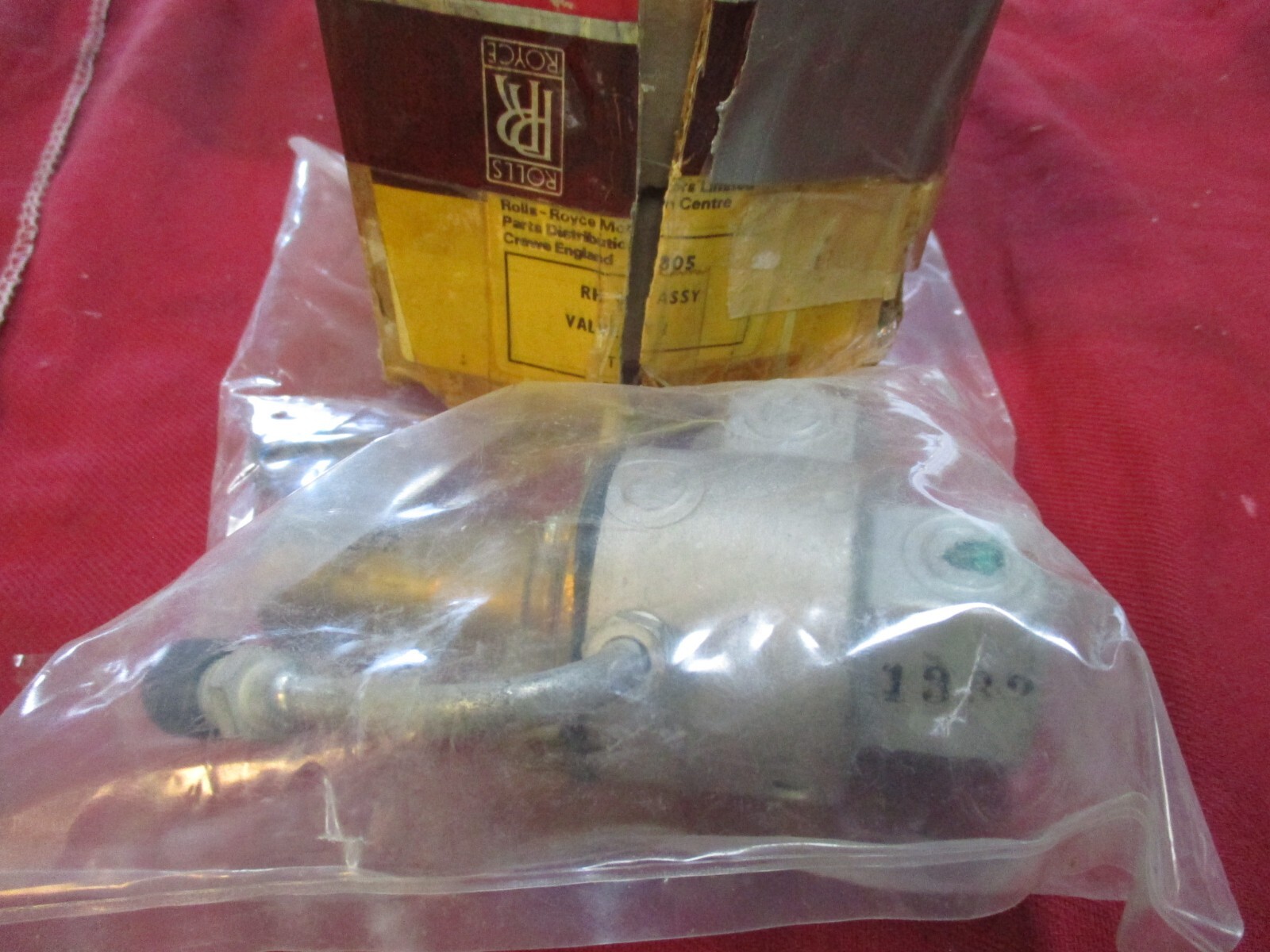 Rolls Royce Silver Shadow, Bentley T air conditioning throttle valve RH9805, NOS