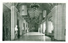 Vintage Gallery of Flags and Heroes, Washington, D.C Postcard. Unposted. BPC