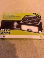 Luceco LED Solar Guardian PIR Sensor Floodlight 550 Lumen IP65 4000K Black 5Watt