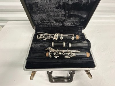 Bundy Resonite Clarinet Bb Student Black Plastic With Case Selmer USA Beginner