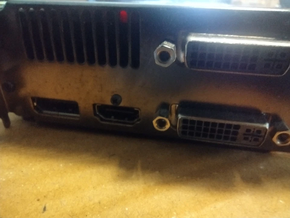 ATI Radeon HD 5870 1GB  Gaming Dual Slot Card Model C001  - Image 4 of 4