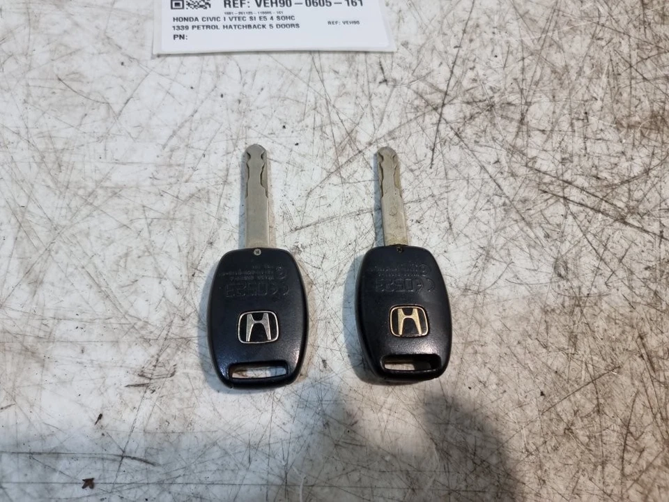 Honda Civic Ignition Barrel Lock Switch & Key &Door Lock 2010 MK8 39730SMGG010M1 - Image 3 of 4