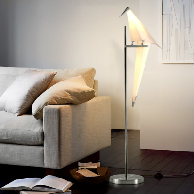 Bird Floor Lamp Standing Bird Lamp LED Origami Crane Bird Lampshade Nordic Metal