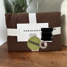 Parachute Standard Linen Pillowcases, Color Raisin