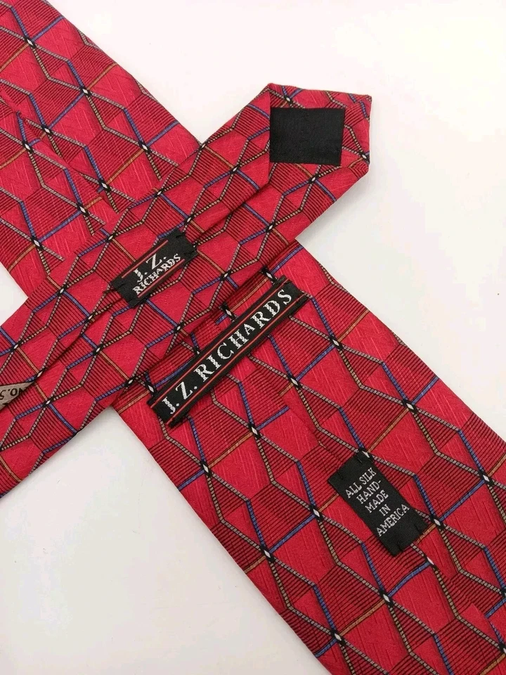 🇺🇸 Corbata de seda geométrica roja JZ Richards para hombre hecha a mano en EE. UU. 57x3,75 Foto 2 de 4
