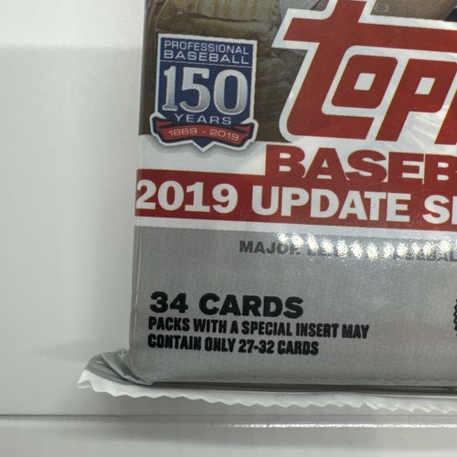 (4) 2019 TOPPS BASEBALL UPDATE SERIES FAT PACKS CELLO PACKS - 34 Cards Per Pack - Picture 3 of 6