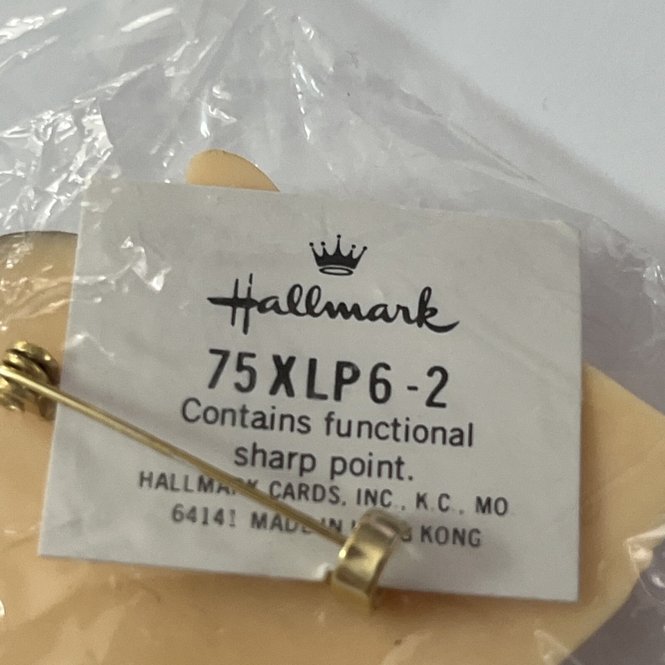 Check Pin Ground Hallmark Vintage 1975 Praying Angel Collectible Pin #75XLP6-2 Original ...