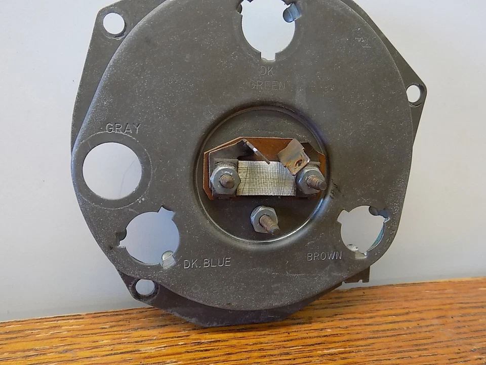 Chevrolet Chevy II 1965 indicador de combustible Foto 4 de 4