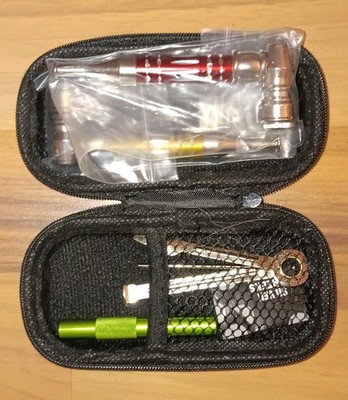 These Pipes Give Great Hits , Old School Style , Use  An Excellent Quality Smoke