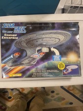 Playmates Star Trek: TNG U.S.S. Enterprise NCC-1701-D Dead Stock