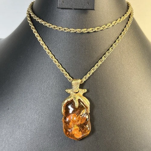 Vintage Faux Amber Pendant Goldtone Twisted Rope Chain Necklace Costume Jewelry