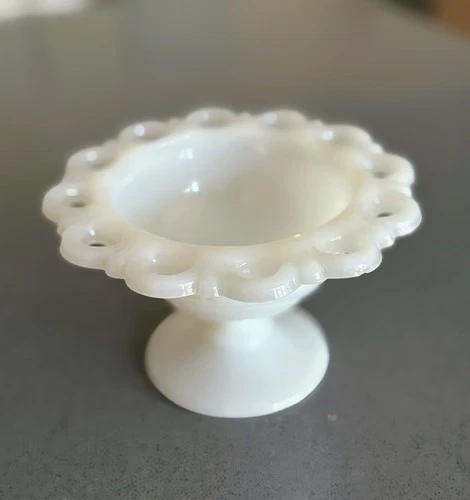 Vintage Anchor Hocking Old Colony Lace Edge Milk Glass Pedestal Candy Dish