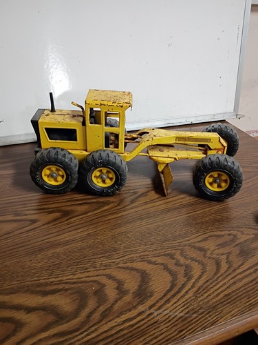 Vintage 1970s TONKA Road Grader 17" Long Yellow Pressed Steel Construction Toy - Picture 3 of 5