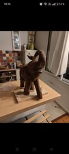 Sculpture - Éléphant en bois décoré avec la trompe levée - H38 cm