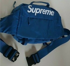 supreme blue shoulder bolsa