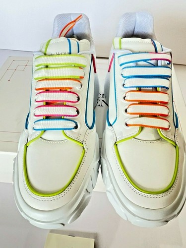 oversized court trainer