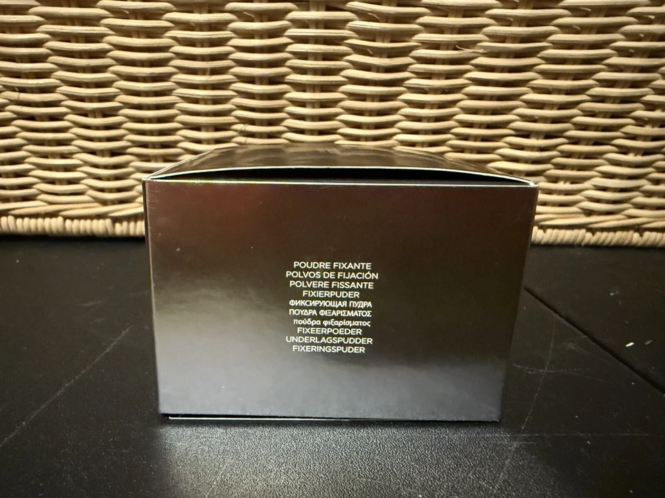 Laura Mercier Translucent Loose Setting Powder Light Catcher Cosmic Rose Sealed - Image 4 of 4