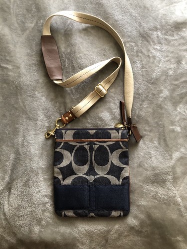 coach swing purse