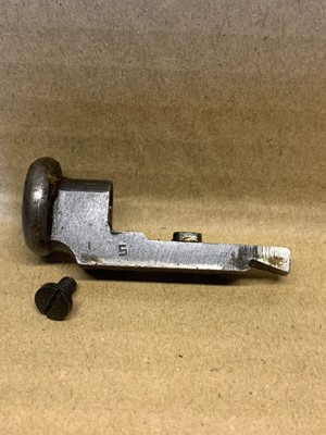 LEE ENFIELD No4 MK1 RARE EARLY TRIALS ROUND COCKING PIECE. SAVAGE MARKIERT. 