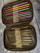 NEW 22 Piece Set Aluminum Crochet Hooks With Purple Faux Leather Storage Case