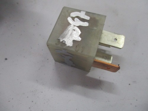 Relais 167 Kraftstoffpumpenrelais VW Passat VW Golf Audi A3 191906383C