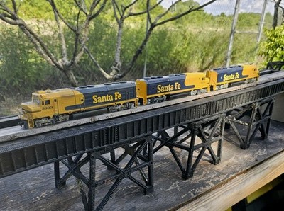 M 1901'  Structural Trestle  Two (2) Parallel Tracks With Piers HO gauge LE 