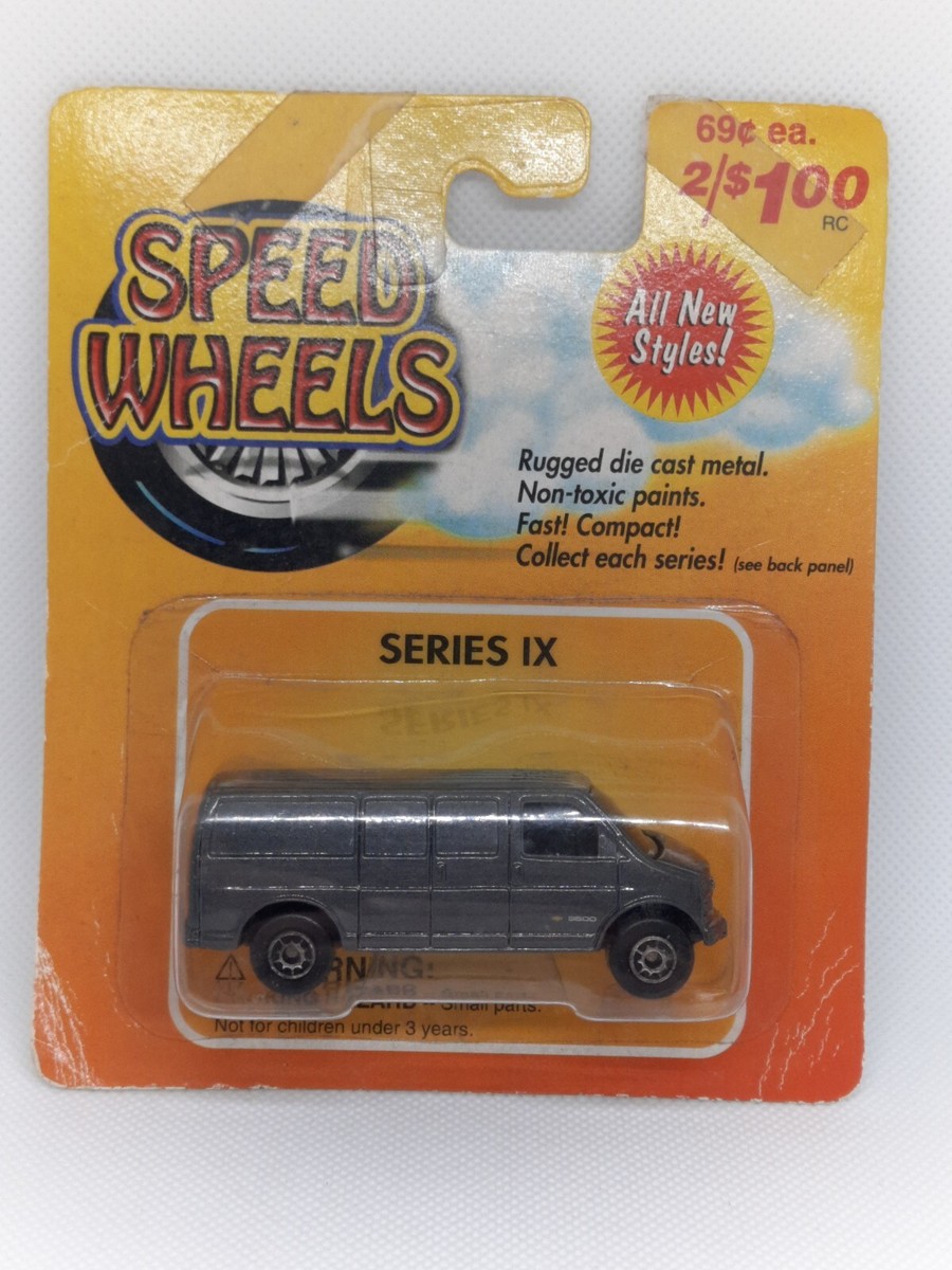 1996 Chevy Express シェビーバン　ミニカー 1996-2002 Chevy 3500 Express Van Collectible 1/64 Scale