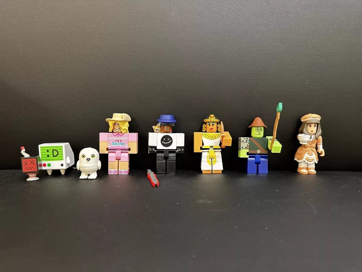 Roblox Celebrity Collection - Series 9 Mystery Figure 6-Pack [Includes 6  Exclusive Virtual Items] 