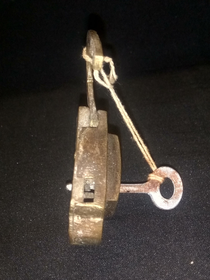 ANTIQUE INDIAN BRASS PAD LOCK WITH KEY PATENT ALIGARH NICKEL PLATED ...