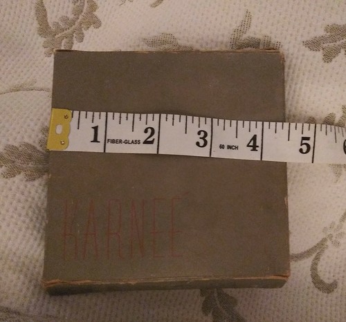 Vintage 4" Round Make-Up Powder Compact Karnee Products Chicago U.S.A. - Picture 12 of 12