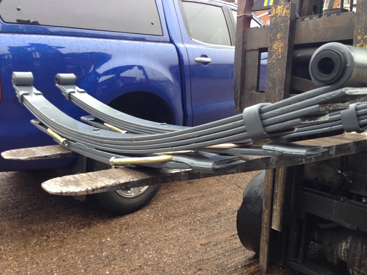 Boulet De Canon Kit De 2 Ressorts Arrière Pour Talbot Express, Peugeot J5, Fiat Ducato (1981-1993) - Avec Boulons En U Ressorts Arrière Fourgonnette Années 80 - Foto 4