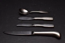 4 Pc ONEIDA Paul Revere Stainless Flatware Replacements Butter Knives & Spoon