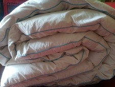 BELLE LITERIE GRANDE COUETTE QUALITE DUVET PLUMES 220cm x 220cm