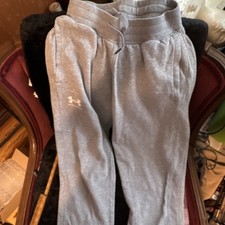 Under Armour youth Gray Sweatpants M Loose Fit Tapered Pull On Elastic Waist