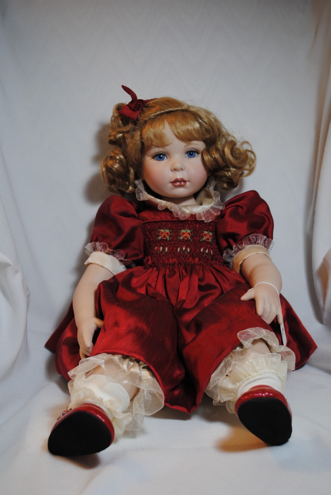 Tiny tot M'lissa porcelain doll made by Marie Osmond, year 2004, 24 inch