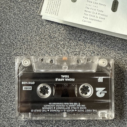 Fiona Apple- Tidal (Cassette, 1996, Alernative/Indie), VG+ Condition - Picture 4 of 8