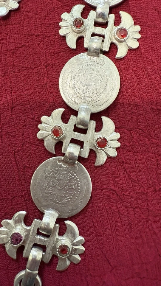 Collar de plata afgana artesanal con monedas antiguas (1931) Foto 3 de 4