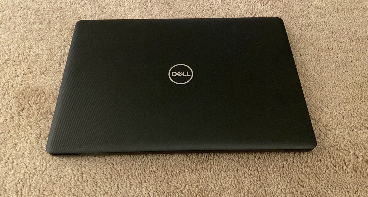【美品】DELL Vostro15 Inspiron 3582 外箱付 美品】DELL Vostro15 Inspiron 3582 外箱付
