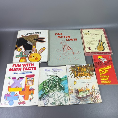 Vintage Lot of 14 Books Kids Book School Readers Rewards, Runaway Ralph, Camel - Picture 2 of 6
